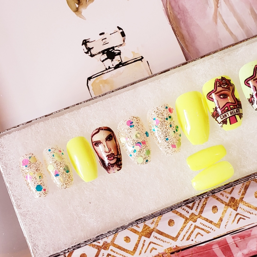 Yellow Star reusable gel press on nails